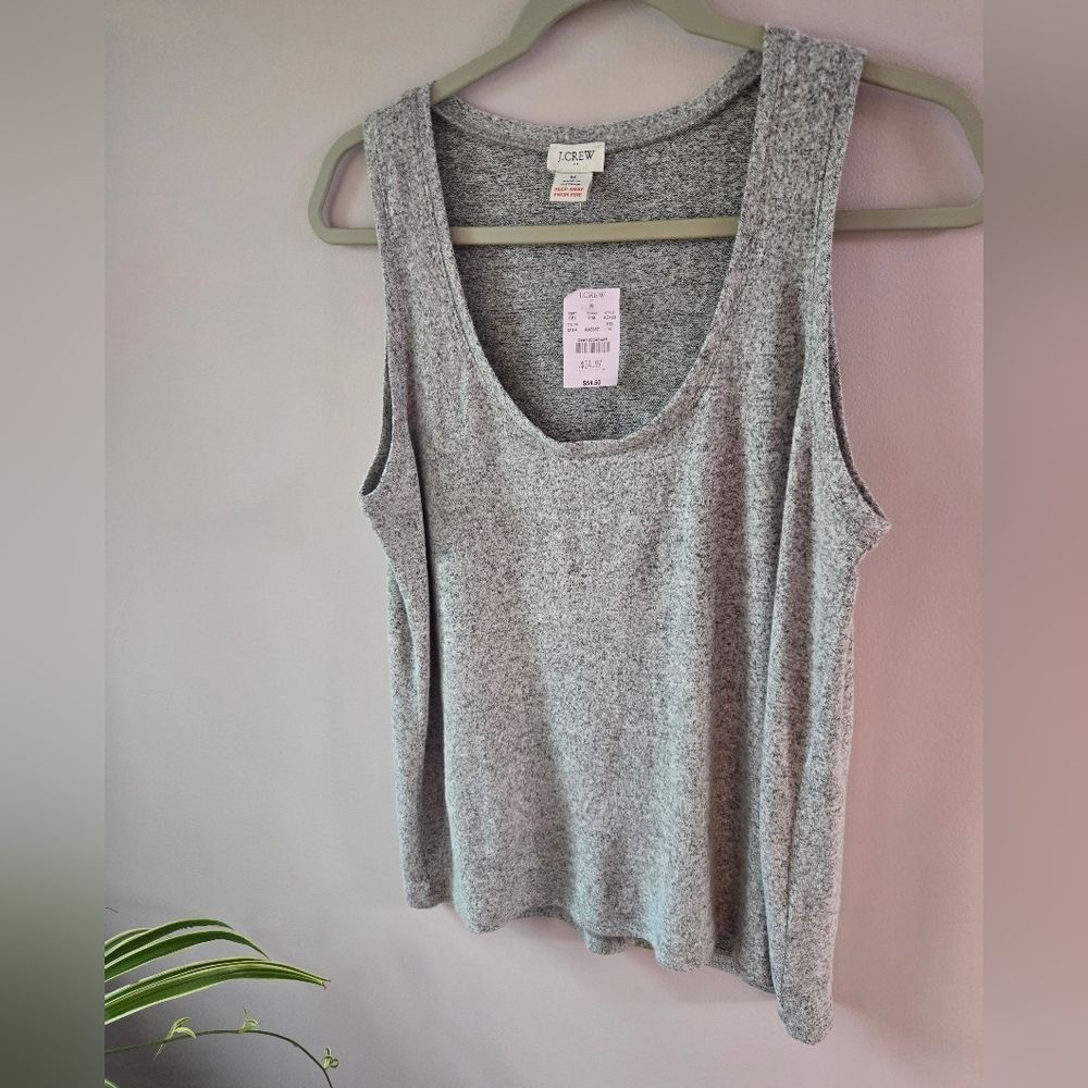 ✨ Your New "Everything" Top: J. Crew Weekend Tank ✨ - Picture 2 of 8